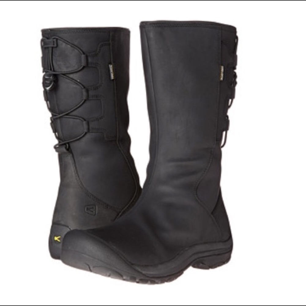 Keen Winthrop Women’s boots Sz 7